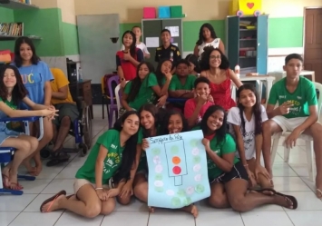 Jovem do Curso de História - UFMA, realiza trabalho Voluntário no projeto Vamos!