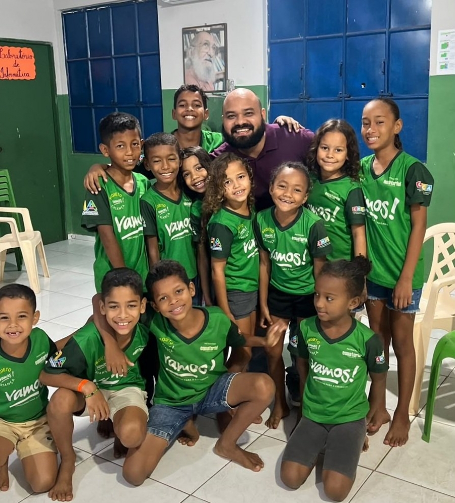 Do Projeto Vamos! Criança ao Doutorado: Conheça a História do Rony e o Poder Transformador da Educação